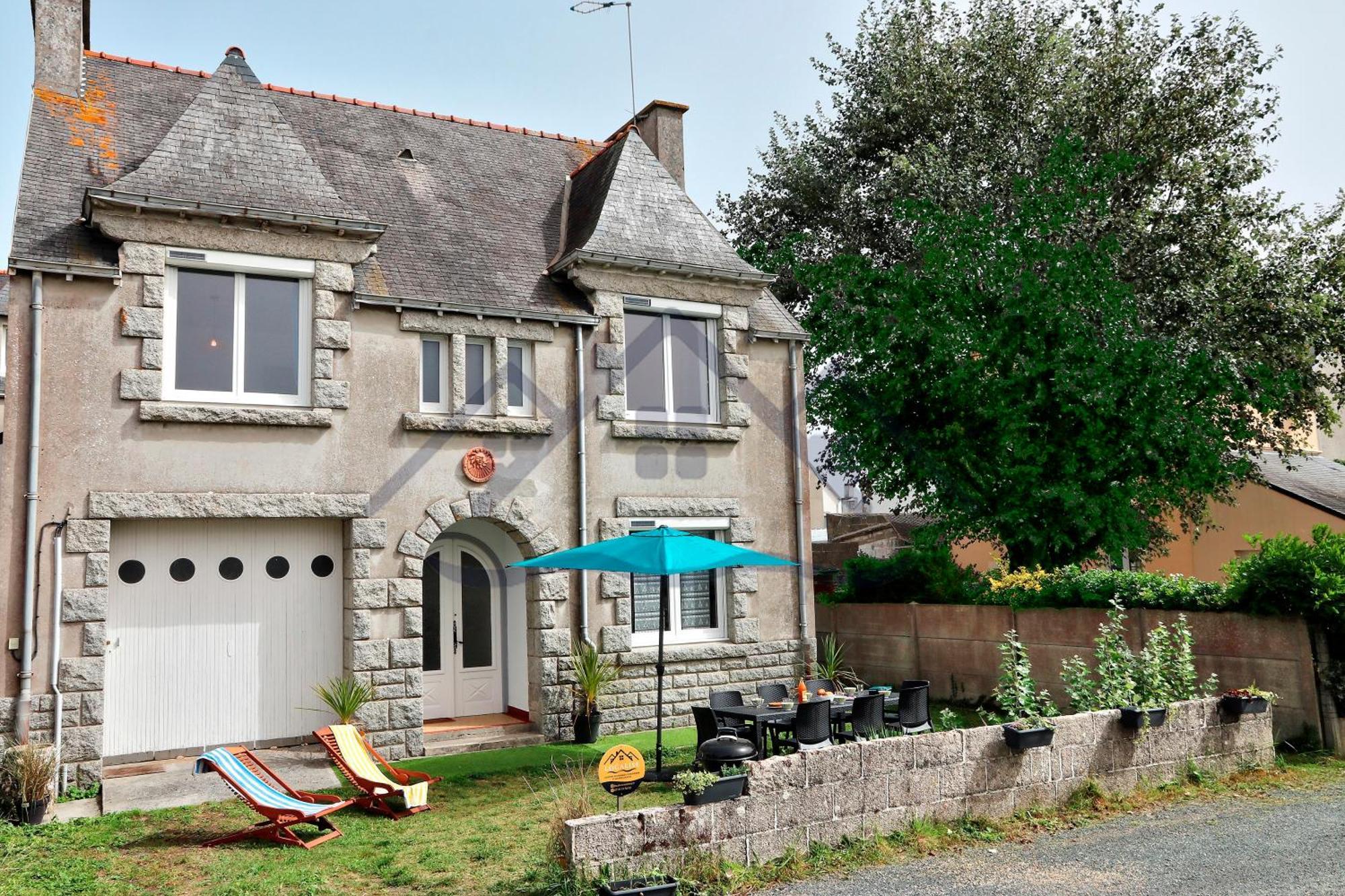 Ty Geoland: Charming Garden In With Wi-fi Holiday home