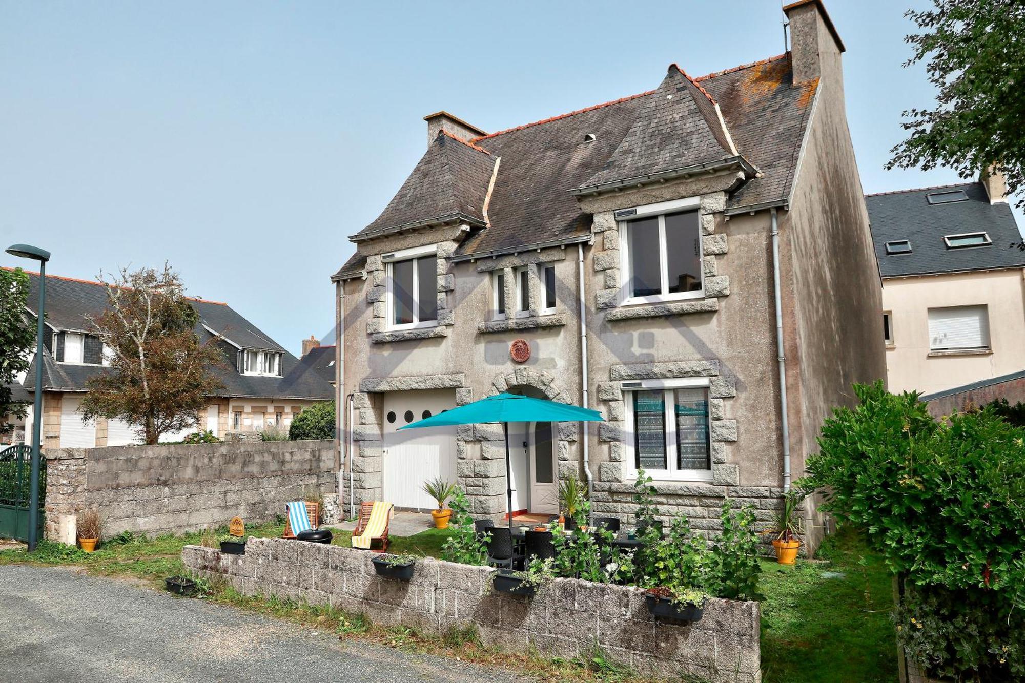 Ty Geoland: Charming Garden In With Wi-fi Holiday home